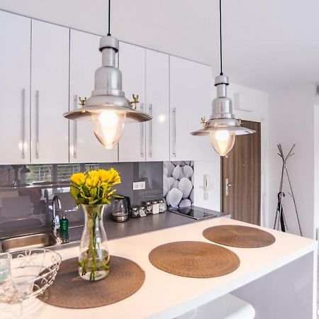 Apartament Casa De Kit Pogorzelica  Eksteriør billede